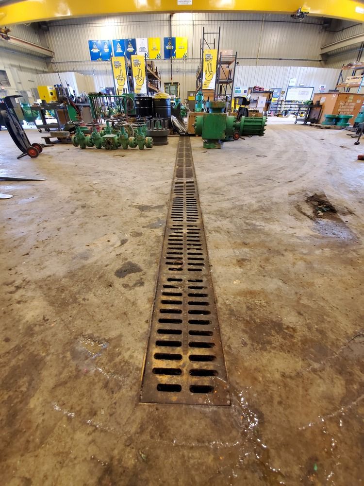 ± 15,000 SF shop, office & ± 7 acre yard | Former Weir Oil & Gas Facility: 14082 49th Rd NW, Williston, ND 58801